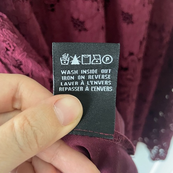 NWT - Le Chateau Lace Off-Shoulder Dress – Size 2 - Picture 6 of 14